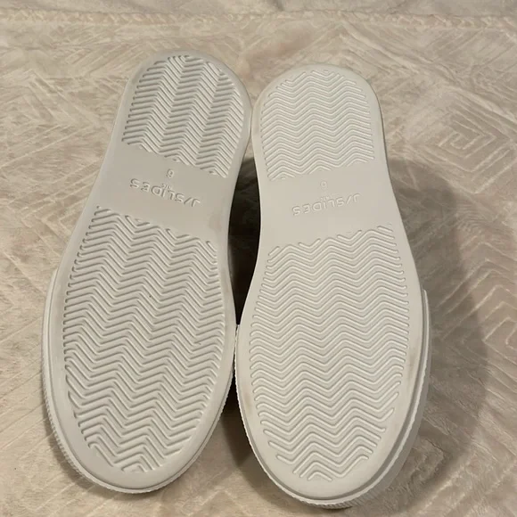 J/SLIDES SHOES - Picture 3 of 4